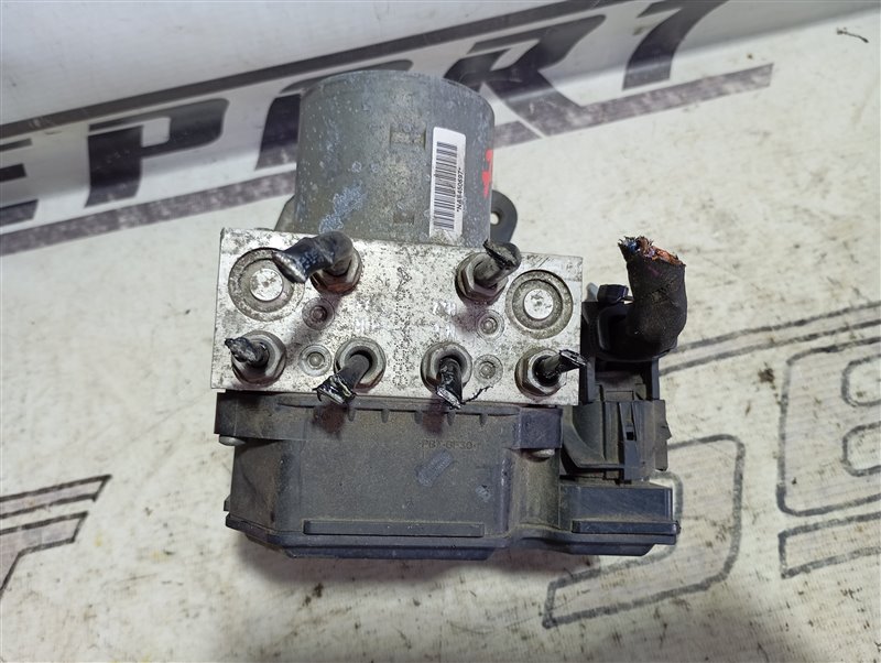 Блок ABS Volkswagen Passat 2012 B7