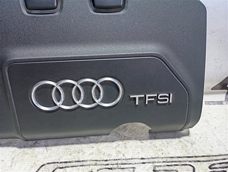 Крышка двигателя декоративная Audi A3 2009 8P