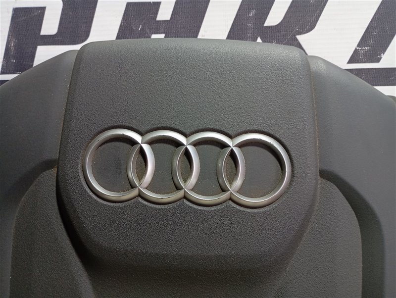 Крышка двигателя декоративная Audi Q5 2012 8R