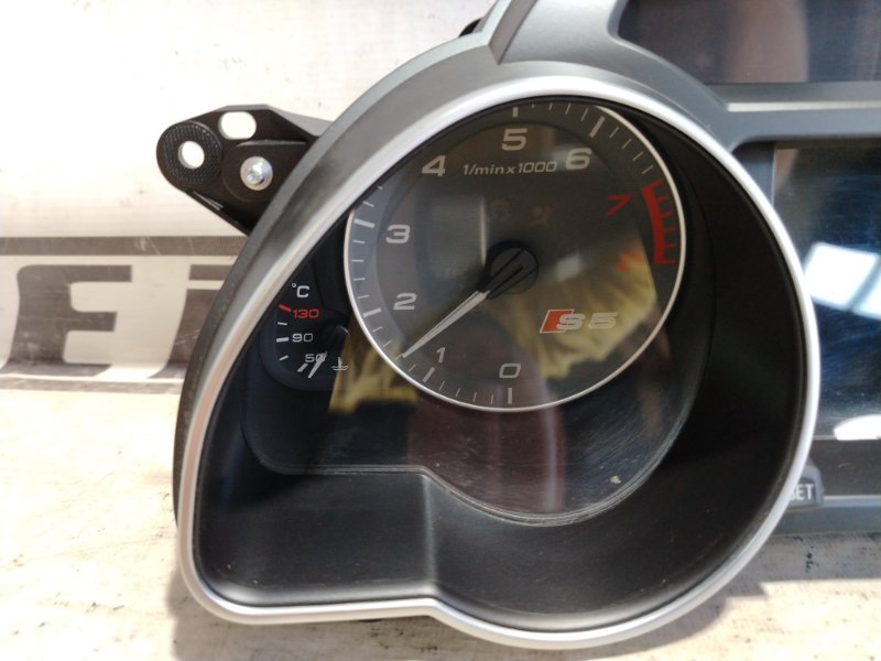 Панель приборов Audi S5 2008 8T