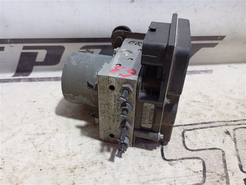 Блок ABS Audi Q5 2012 8R