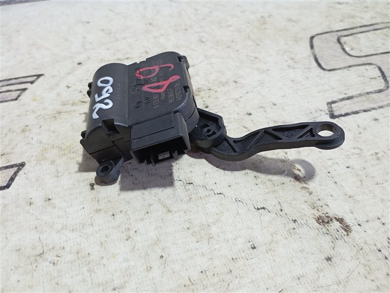 Сервопривод заслонки печки Audi A3 2009 8P
