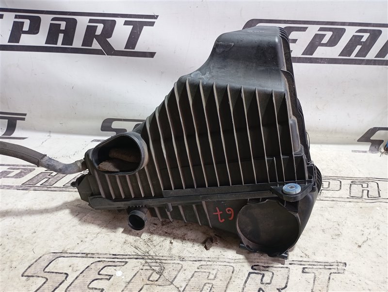 Корпус фильтра воздушного Audi Q7 2010 4L