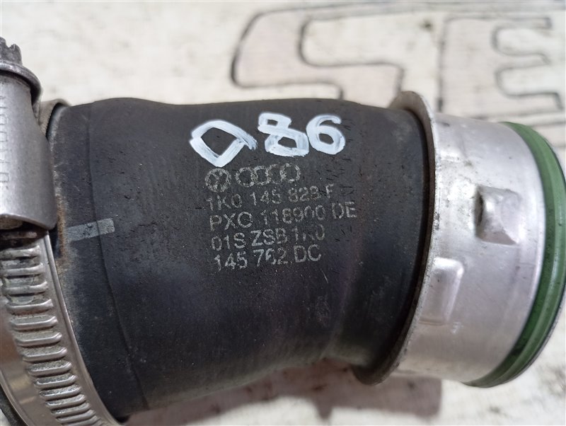 Патрубок интеркулера Volkswagen Passat 2008 B6