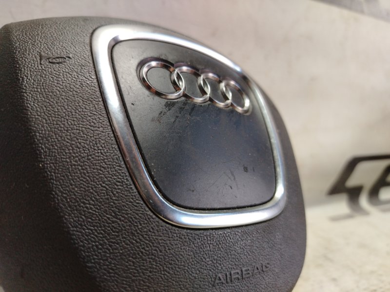 Подушка безопасности в руль Audi A4 2010 B8