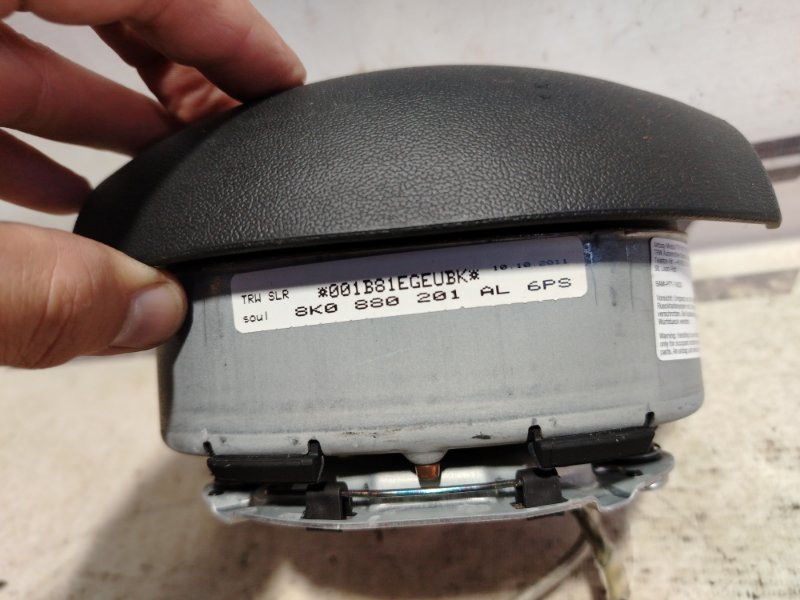Подушка безопасности в руль Audi A4 2010 B8