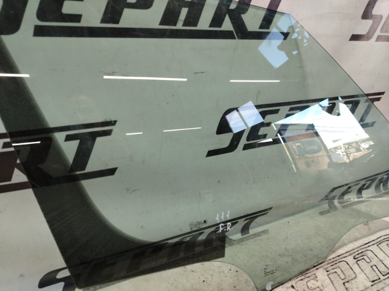 Стекло двери Skoda YETI 2013