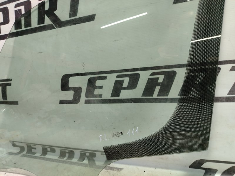 Стекло двери Skoda YETI 2013
