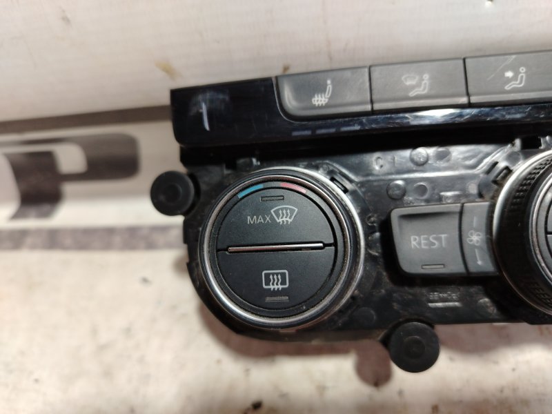 Блок климат-контроля Volkswagen Passat 2016 B8