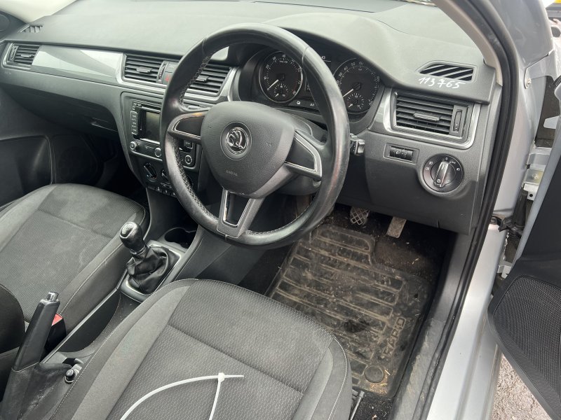 Skoda Rapid 1.2 CBZB 2014 Skoda Rapid 2014