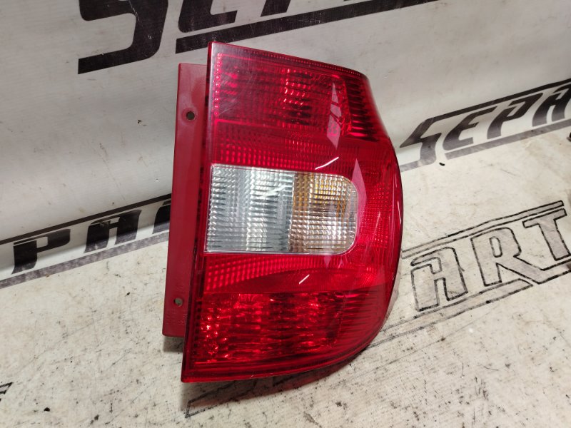 Фонарь Skoda YETI 2013