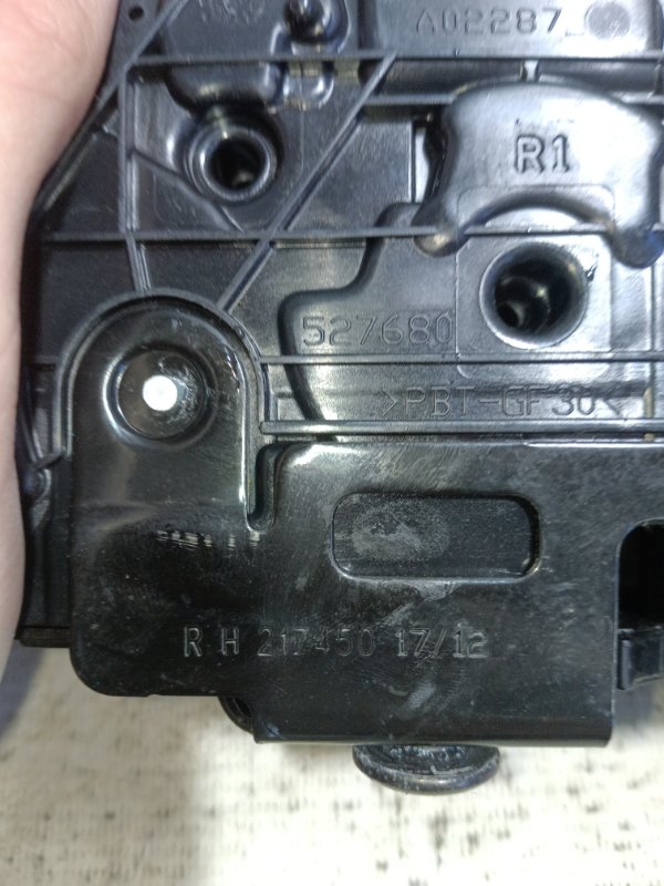 Замок двери Skoda YETI 2013