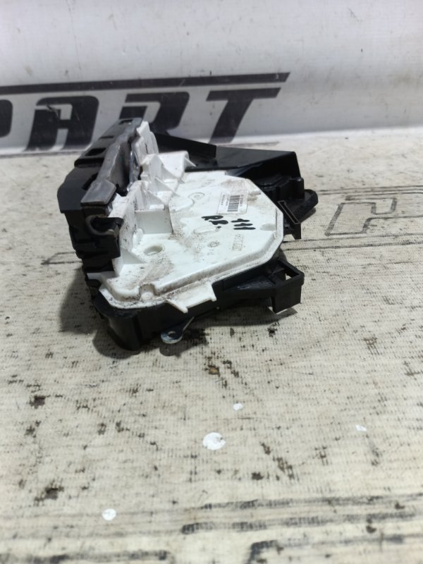 Замок двери Skoda YETI 2013