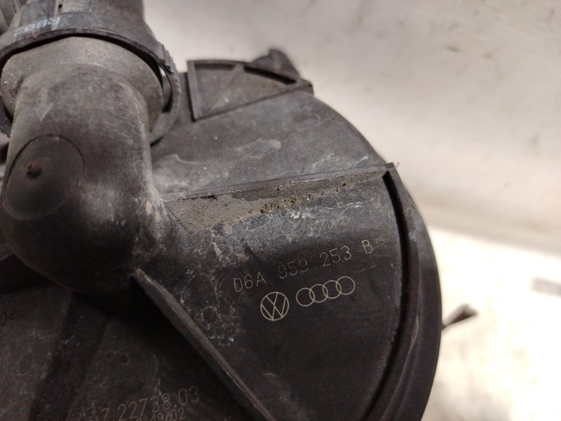 Насос вторичного воздуха Volkswagen Passat 2002 B5