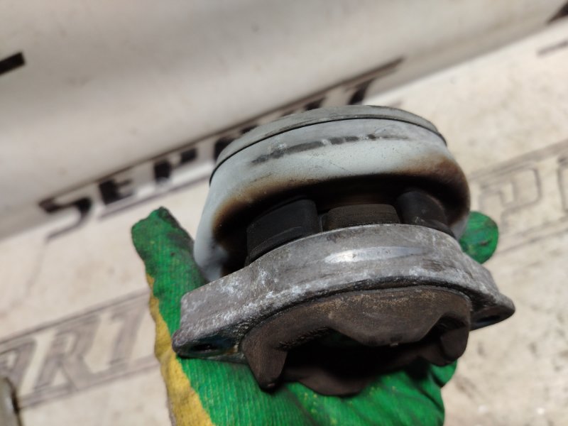 Подушки АКПП Volkswagen Passat 2002 B5
