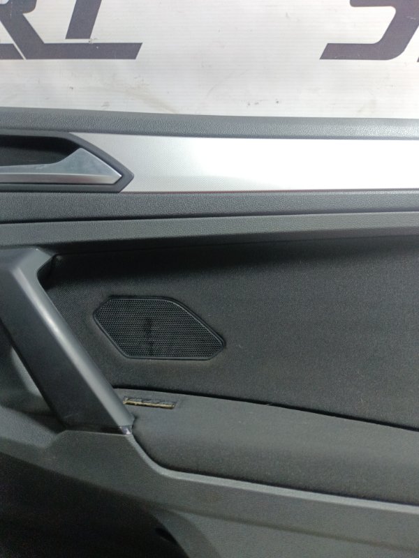 Дверная карта Volkswagen Tiguan 2019