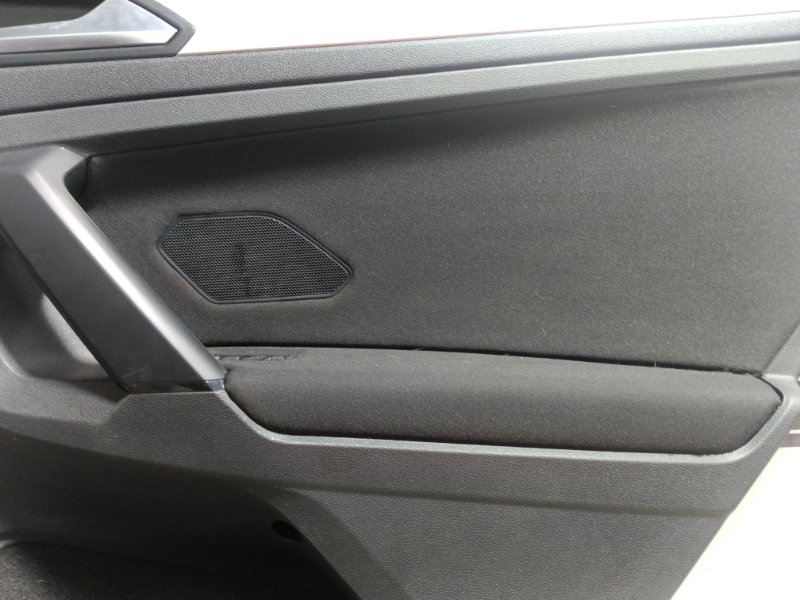Дверная карта Volkswagen Tiguan 2019
