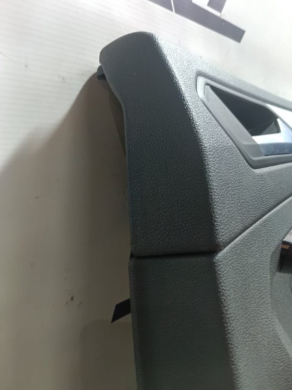 Дверная карта Volkswagen Tiguan 2019