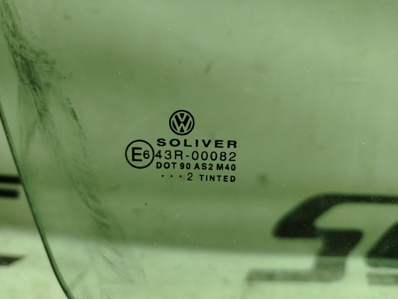 Стекло двери Volkswagen Passat 2002 B5