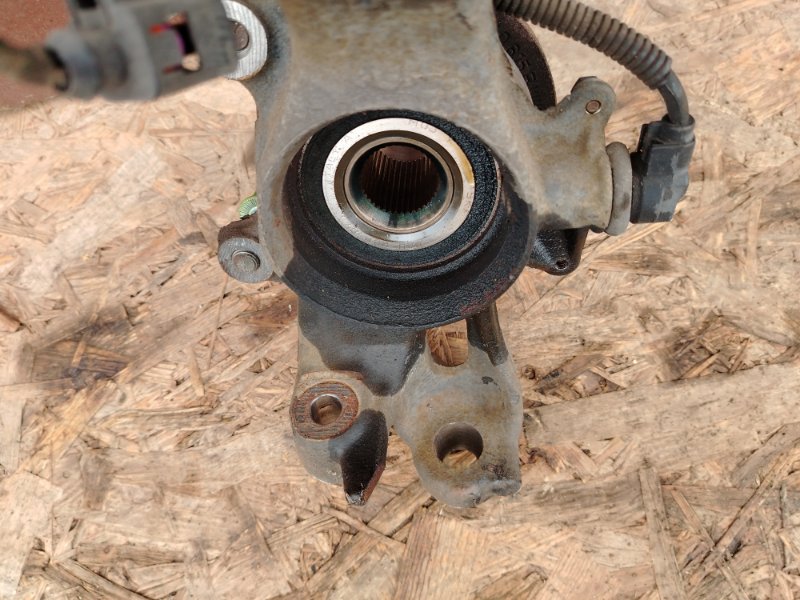 Кулак поворотный Volkswagen Passat 2002 B5