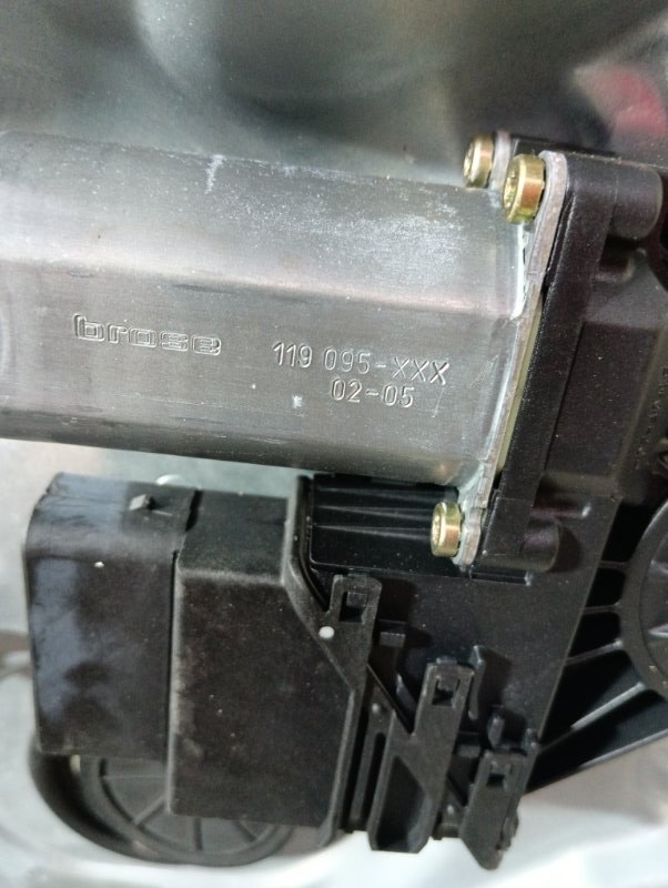 Стеклоподъемник Volkswagen Passat 2002 B5