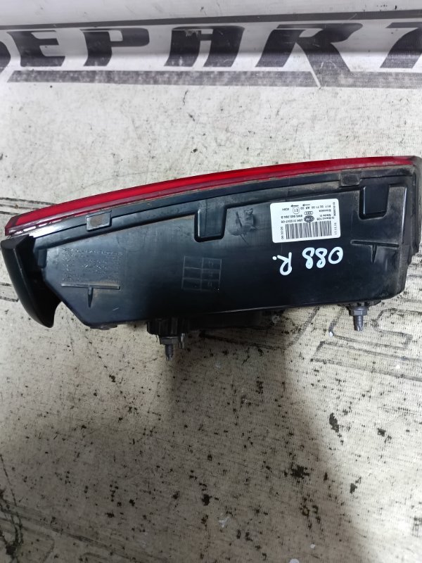 Фонарь Audi A4 2016 B9