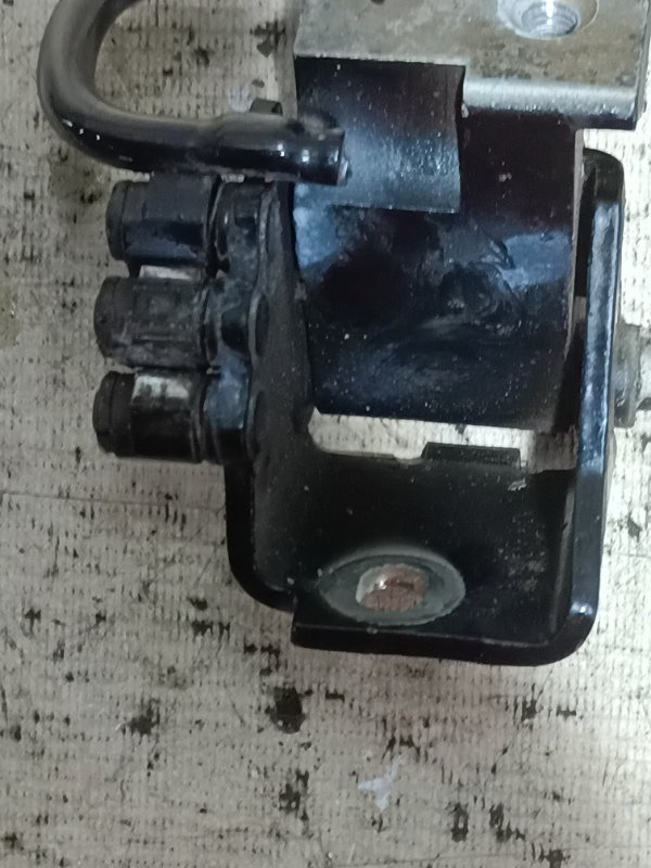 Петля двери Volkswagen Passat 2002 B5