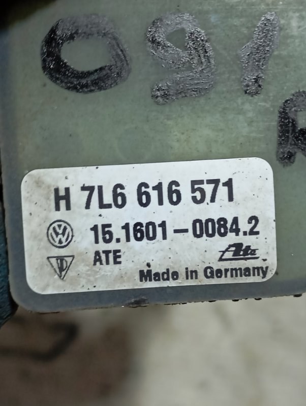 Датчик дорожного просвета Audi Q7 2010 4L