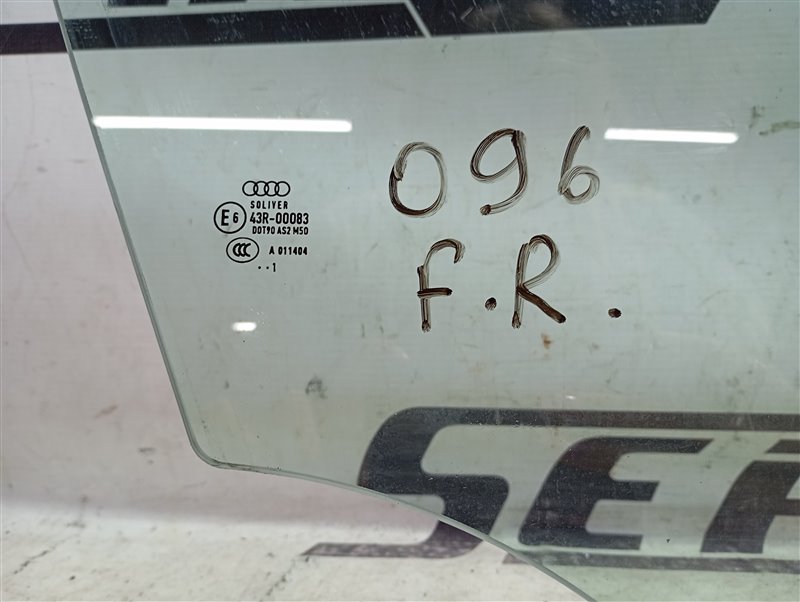 Стекло двери Audi A6 2011 C7