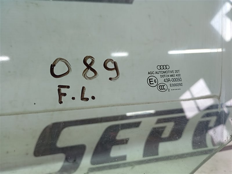 Стекло двери Audi Q5 2012 8R