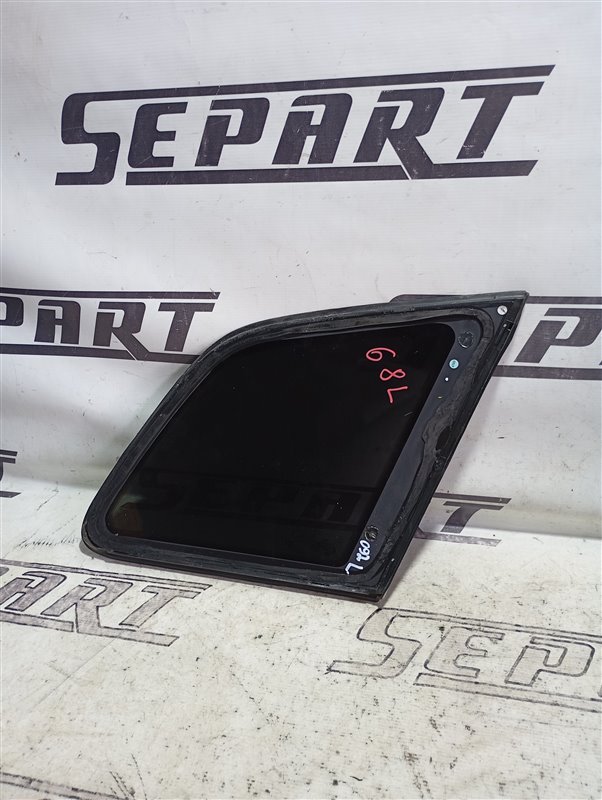 Стекло кузовное Audi A3 2009 8P