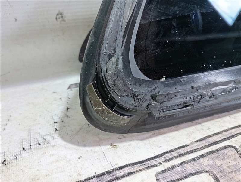 Стекло кузовное Audi A3 2009 8P