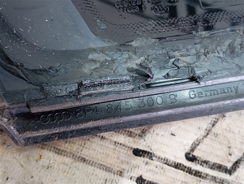 Стекло кузовное Audi A3 2009 8P