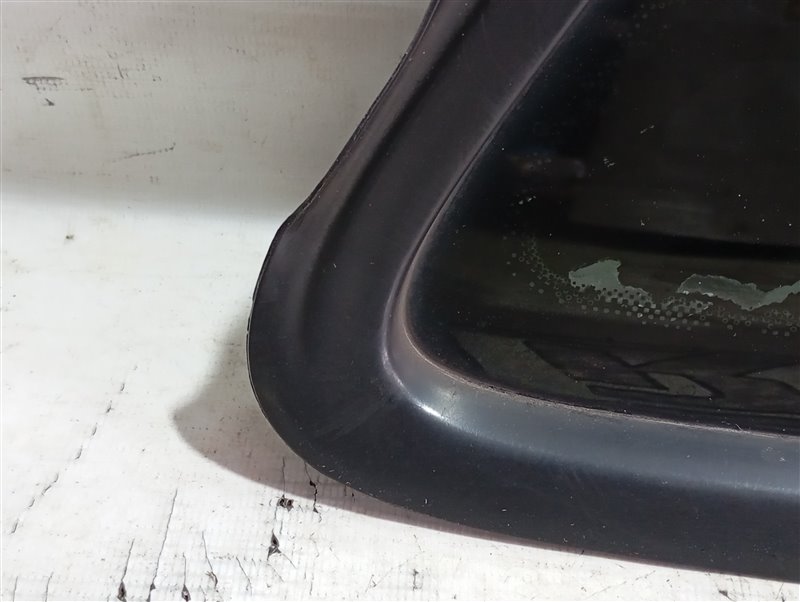 Стекло кузовное Audi A3 2009 8P
