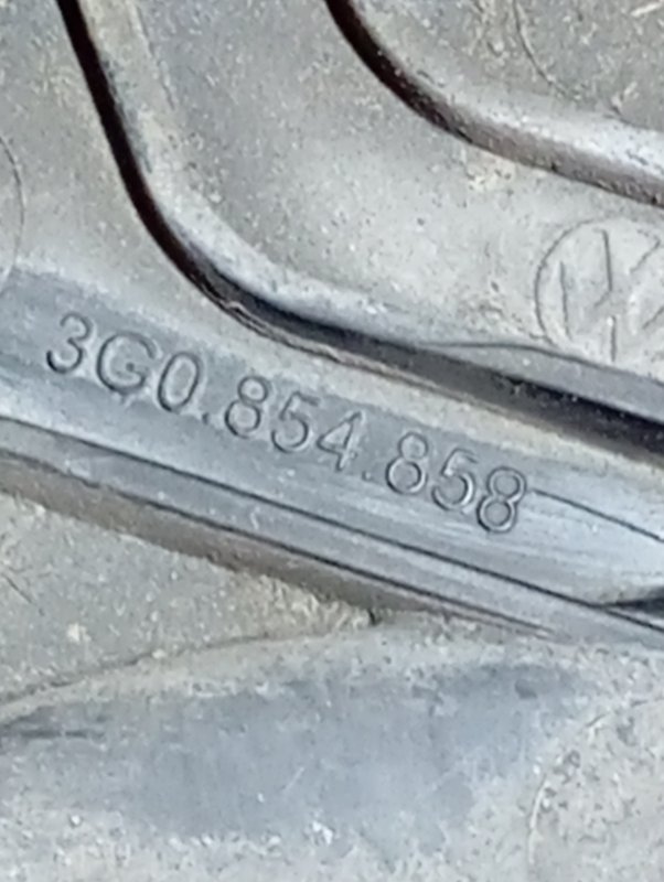 Брызговик Volkswagen Passat 2016 B8