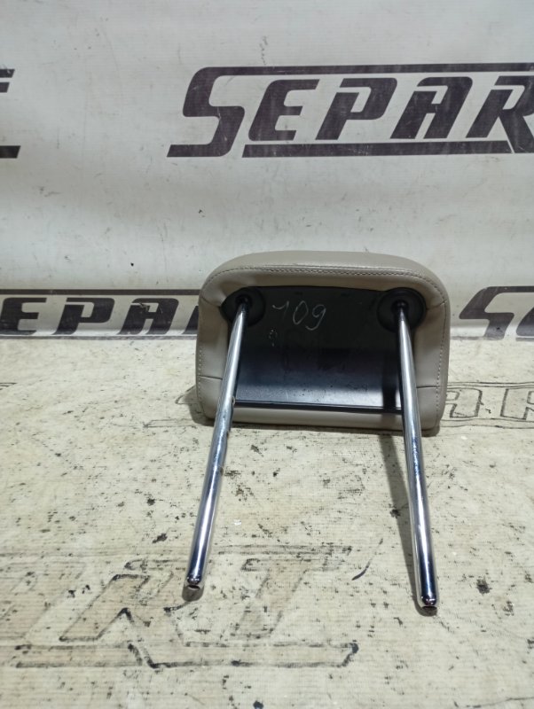 Подголовник сиденья Skoda YETI 2011