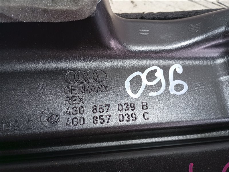 Воздуховод салона Audi A6 2011 C7