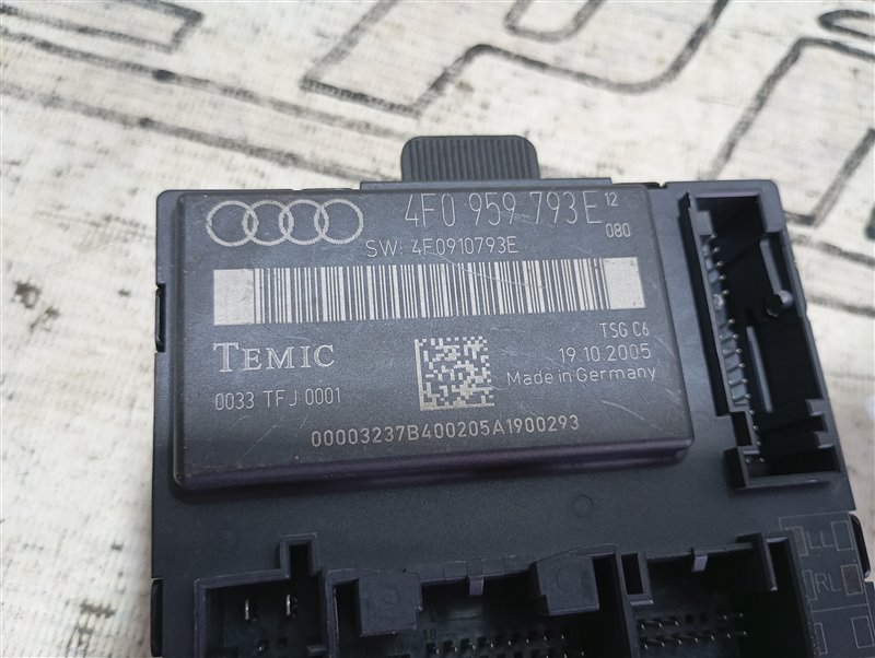 Блок управления двери Audi A6 2005 C6