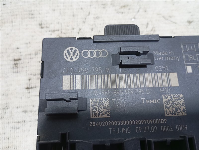Блок управления двери Audi Q7 4L