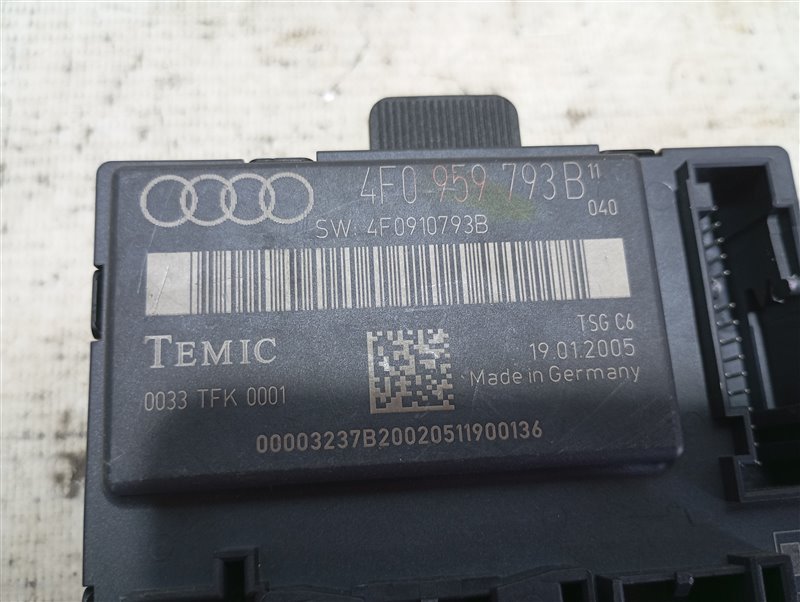 Блок управления двери Audi A6 C6