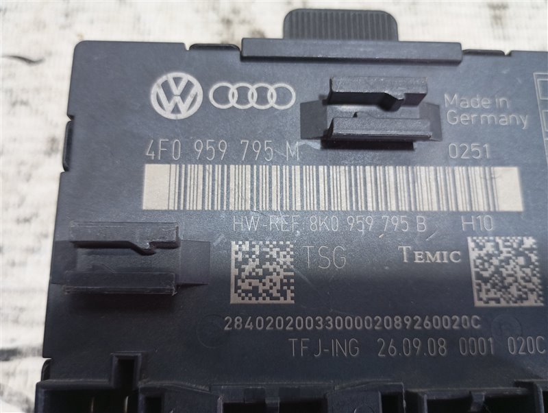 Блок управления двери Audi A6 C6