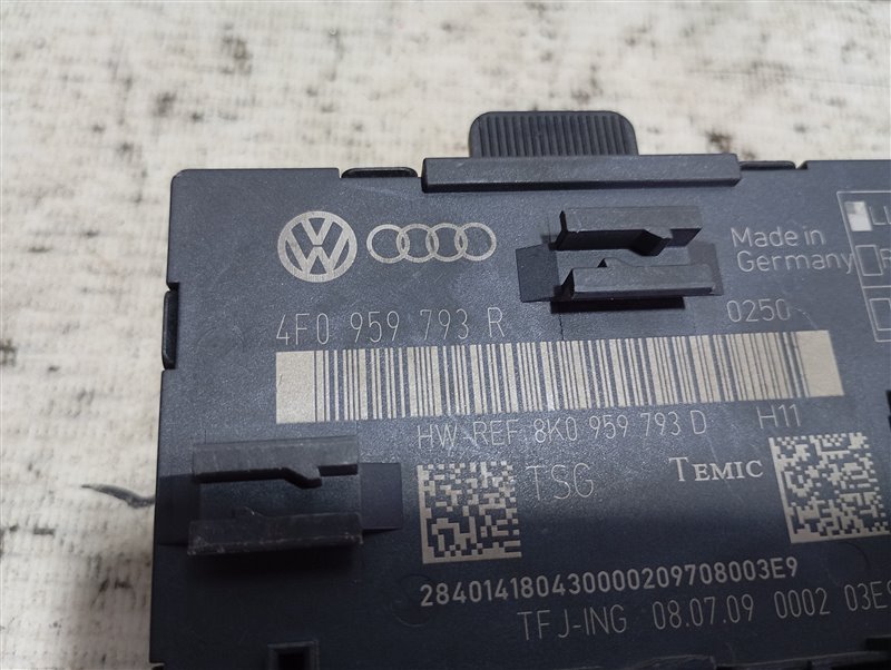 Блок управления двери Audi Q7 4L