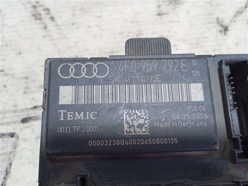 Блок управления двери Audi A6 C6