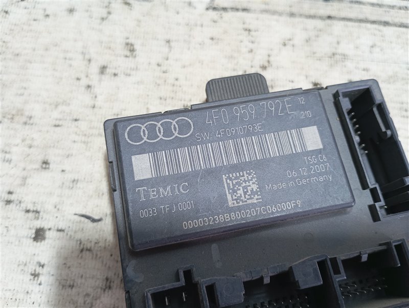 Блок управления двери Audi A6 C6