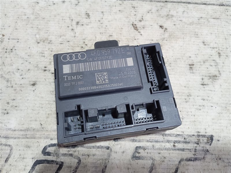 Блок управления двери Audi A6 2005 C6