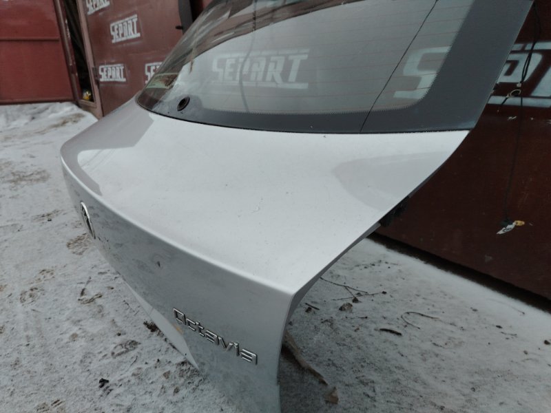 Крышка багажника Skoda Octavia 2009