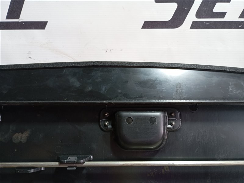 Крышка запасного колеса Volkswagen Passat 2002 B5