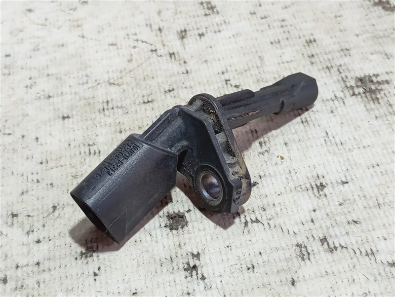 Датчик ABS Volkswagen Touran 2011 1T