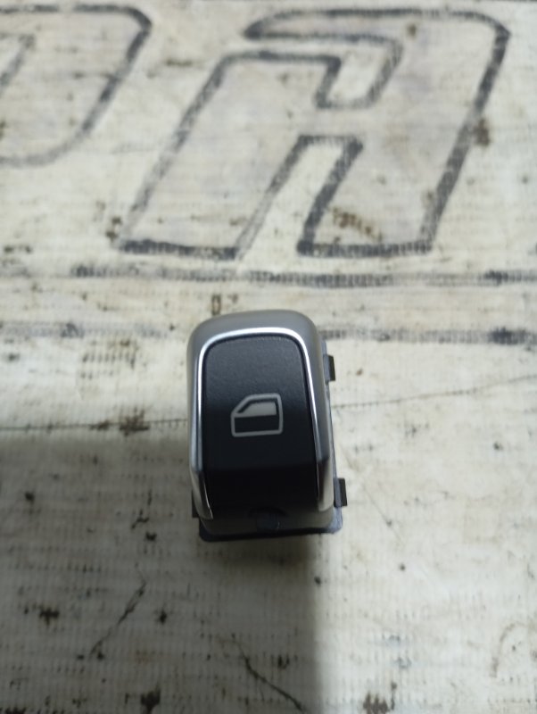Кнопка стеклоподъемника Audi A6 2013 C7