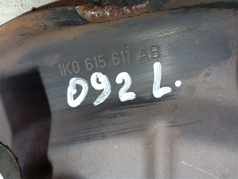 Кулак поворотный Audi A3 2009 8P